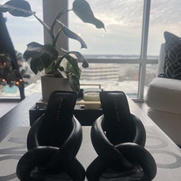 Azalea Wang Puffy Sandal - Picture 2 of 6